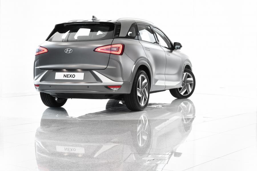  Hyundai NEXO 2018 года  (WW) (фото 15 из 41)